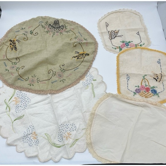 Handmade Other - Vintage Various 6 Table Doilies